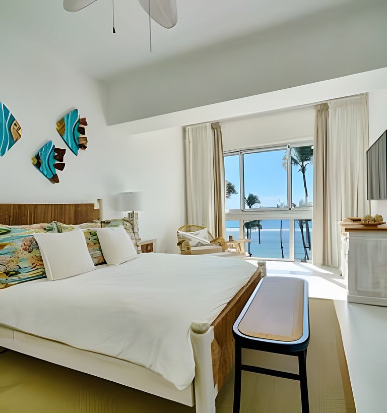 Caribbean Life Paradise, Beachfront Apartment