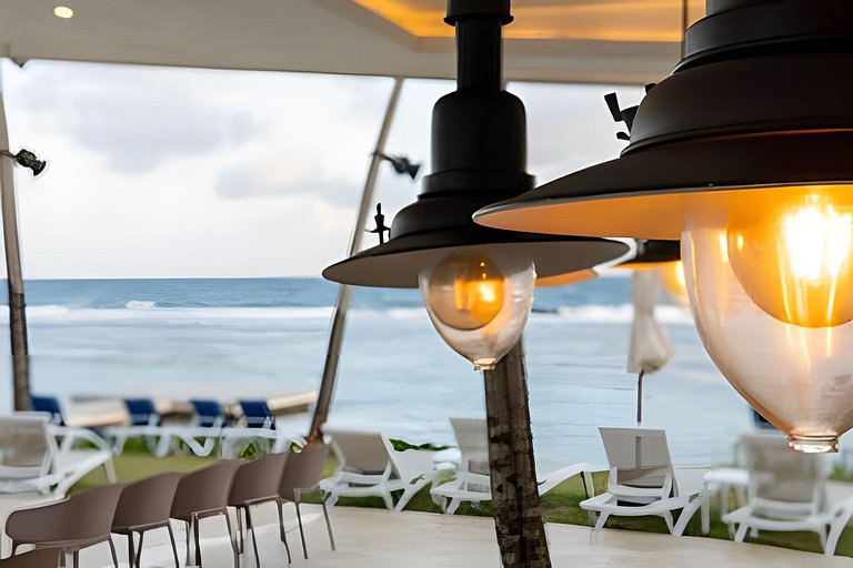 Caribbean Life Paradise, Beachfront Apartment