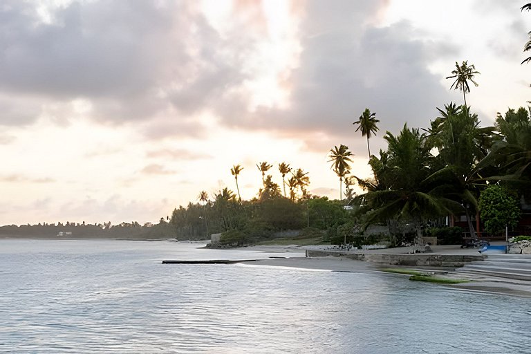 Caribbean Life Paradise, Beachfront Apartment