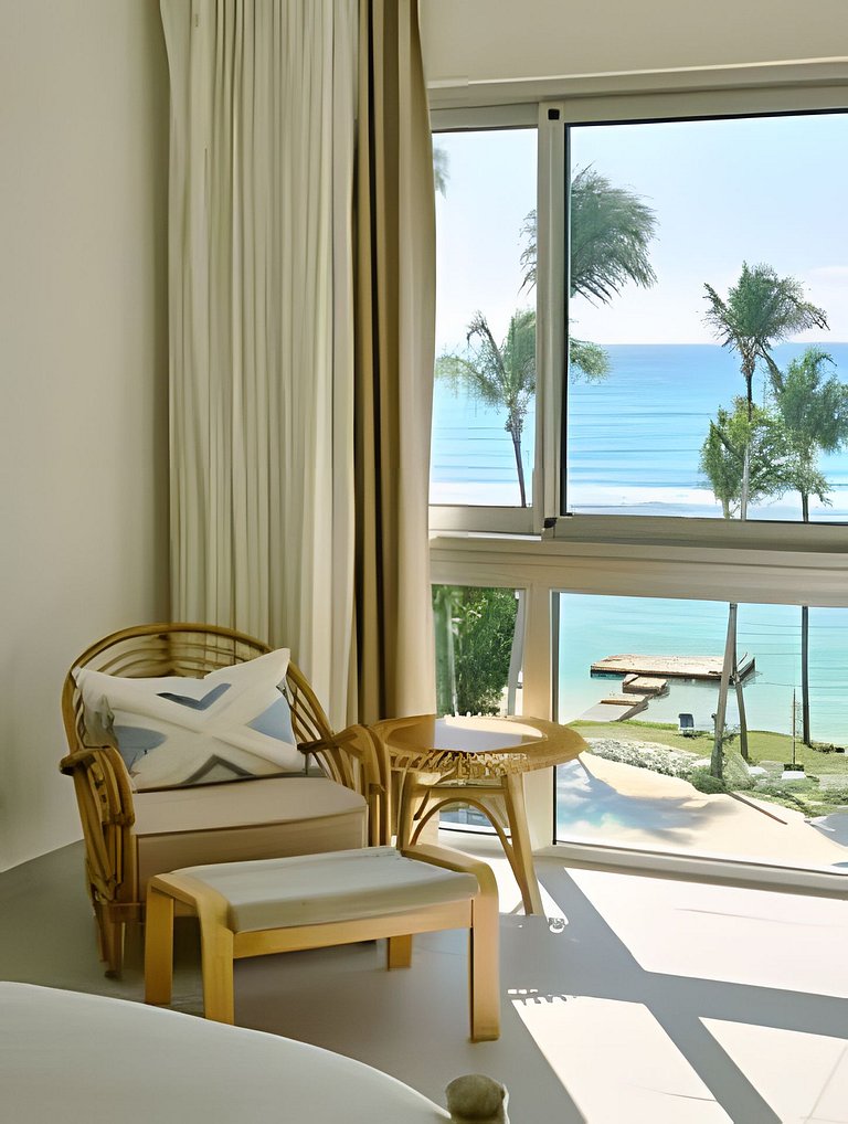 Caribbean Life Paradise, Beachfront Apartment