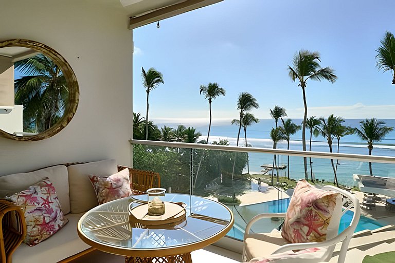 Caribbean Life Paradise, Beachfront Apartment