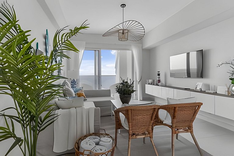 Caribbean Sunshine Breath Beachfront apt.