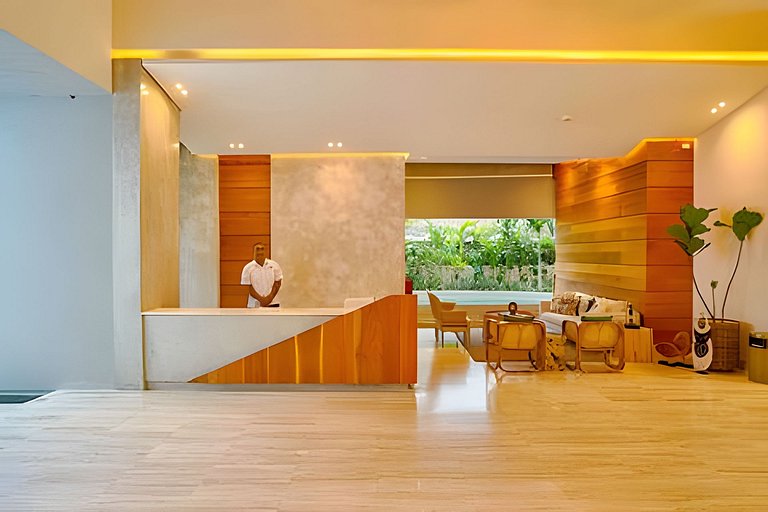 Caribbean Sunshine Breath Beachfront apt.
