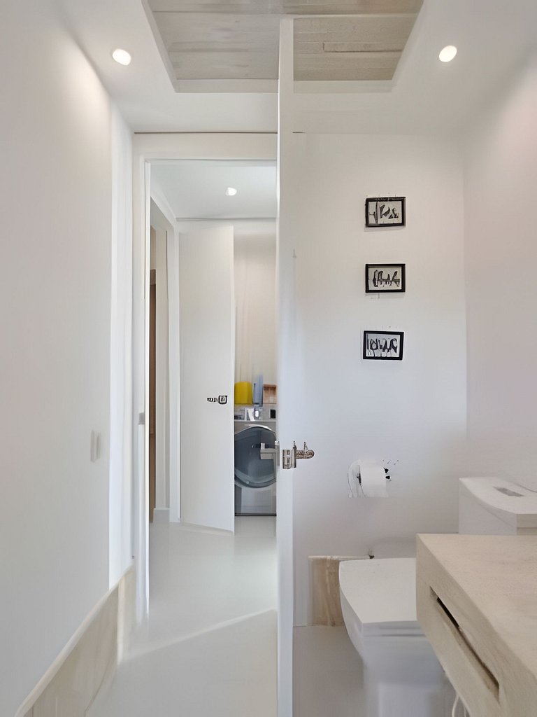 Caribbean Sea View Apt.on 19 level, a serene Stay