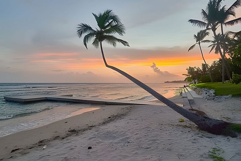 Caribbean Sea View Apt.on 19 level, a serene Stay