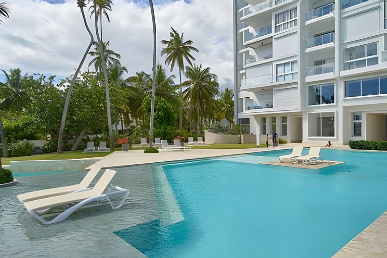 Caribbean Sea View Apt.on 19 level, a serene Stay