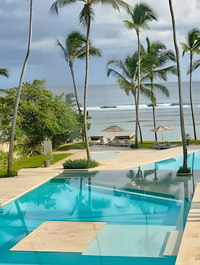 Caribbean Sea Waves View, Beachfront Apt.
