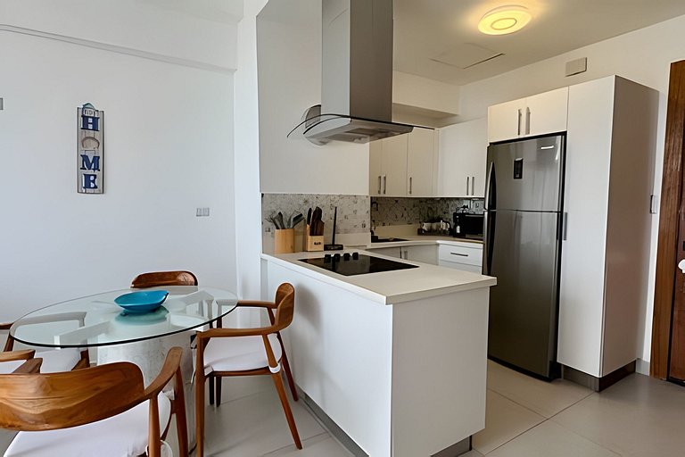 Caribbean Ocean Breeze Beach Condo!