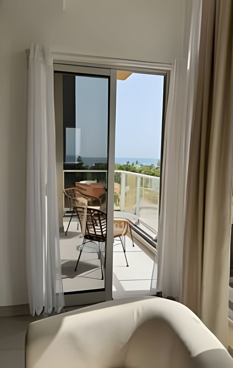 Caribbean Ocean Breeze Beach Condo!