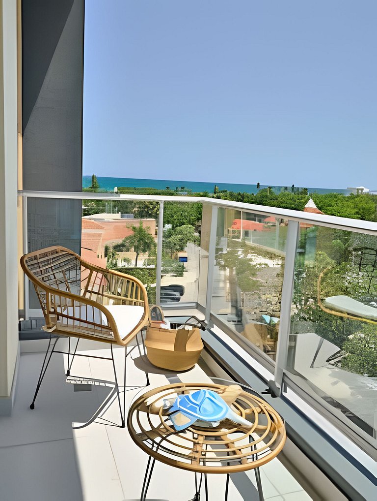 Come and Feel The Caribbean Breeze in 1-bdrm Apt.