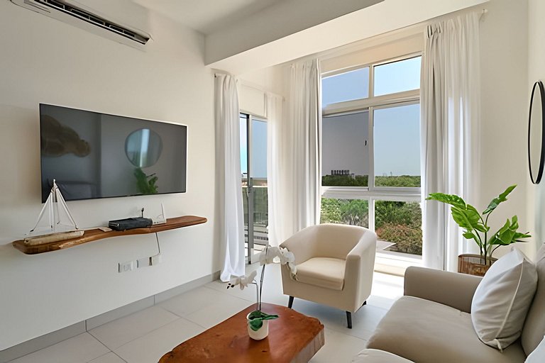 Come and Feel The Caribbean Breeze in 1-bdrm Apt.