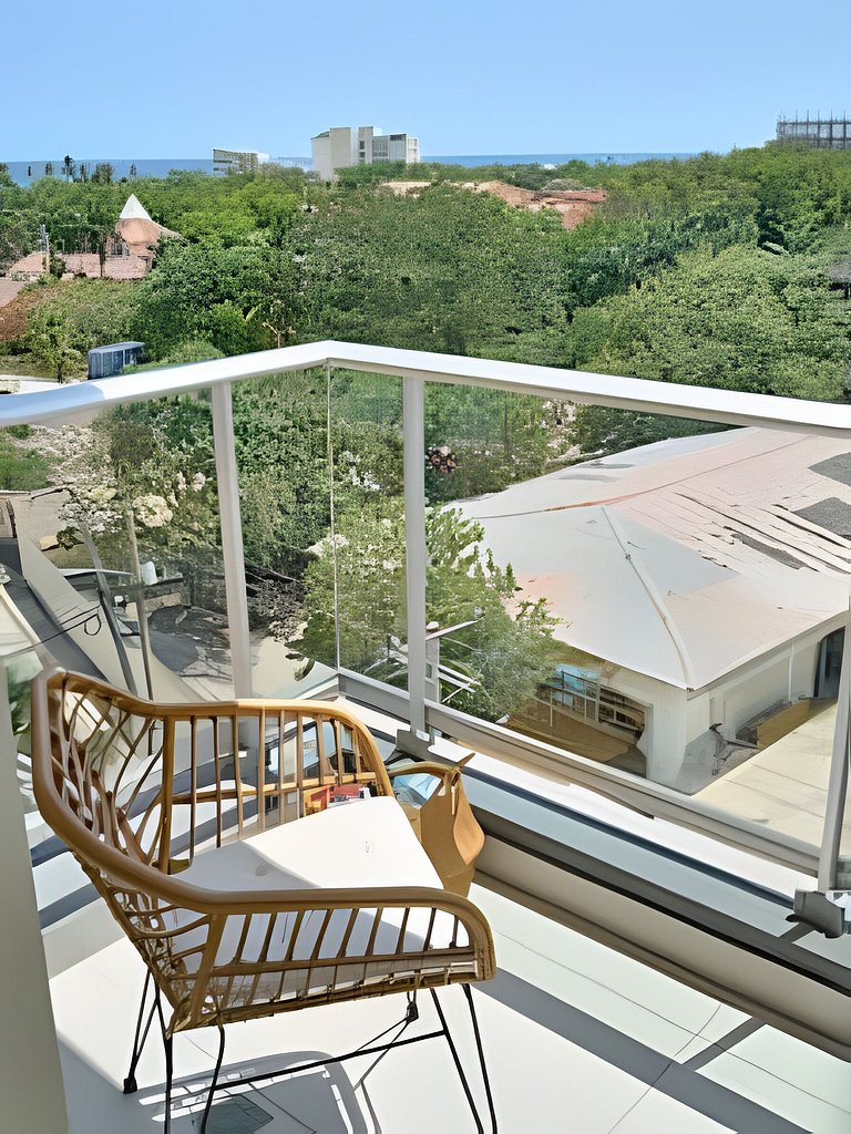 Come and Feel The Caribbean Breeze in 1-bdrm Apt.