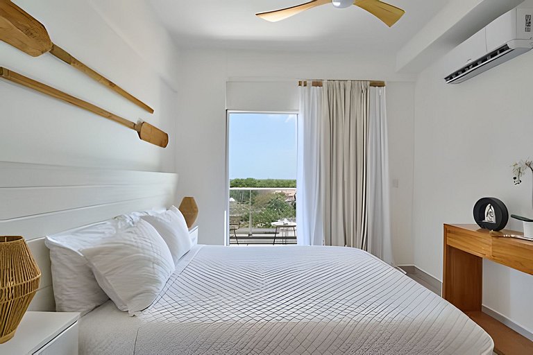 Come and Feel The Caribbean Breeze in 1-bdrm Apt.