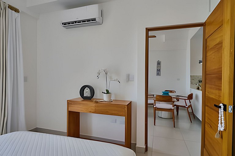 Come and Feel The Caribbean Breeze in 1-bdrm Apt.