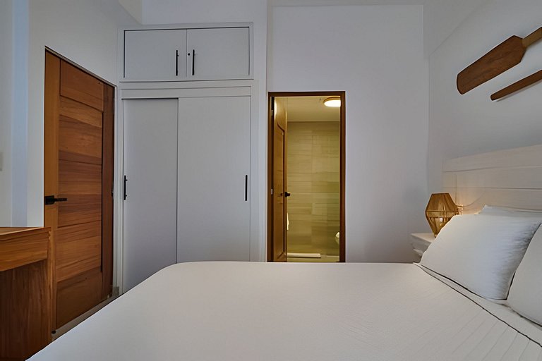 Come and Feel The Caribbean Breeze in 1-bdrm Apt.