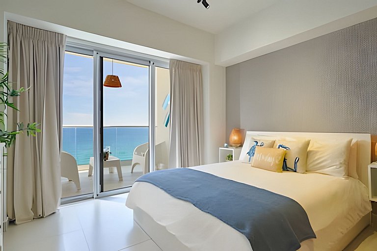 Caribbean Sea View Imperial Suite