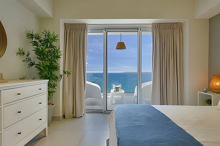 Caribbean Sea View Imperial Suite