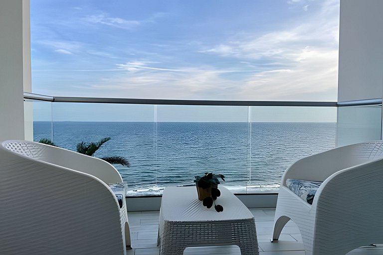 Caribbean Sea View Imperial Suite