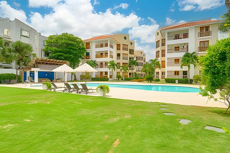 MCx2 · Caribbean Idyllic Vacation at Beachfront Apt.