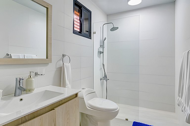 MCx2 · Caribbean Idyllic Vacation at Beachfront Apt.