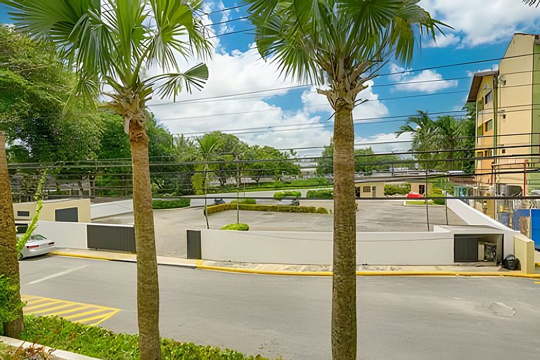 MCx2 · Caribbean Idyllic Vacation at Beachfront Apt.