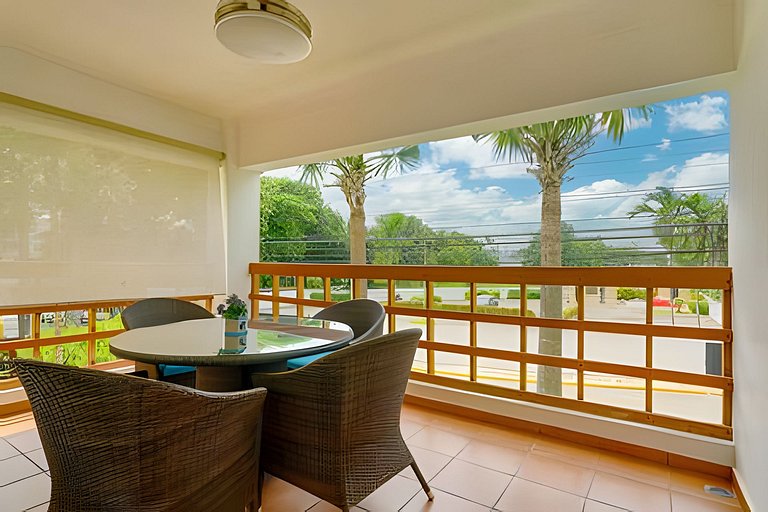 Caribbean Beachfront Living, Apartment