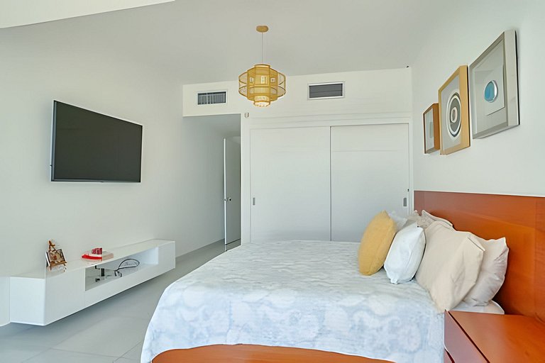 Caribbean Breeze beachfront apartment