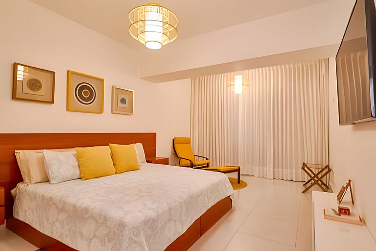 Caribbean Breeze beachfront apartment