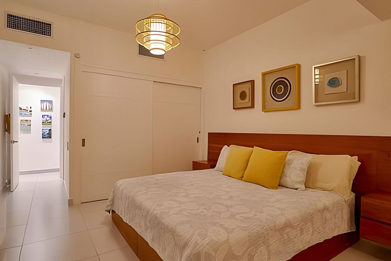 Caribbean Breeze beachfront apartment