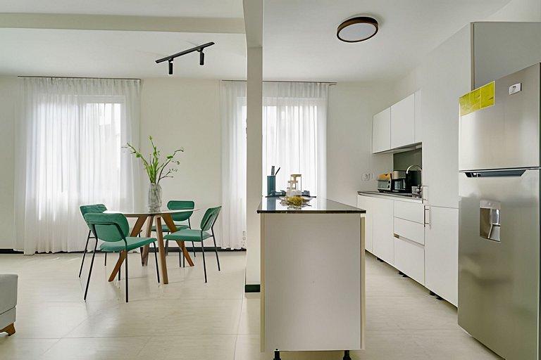 Caribbean Beachside Sunscape Apartment
