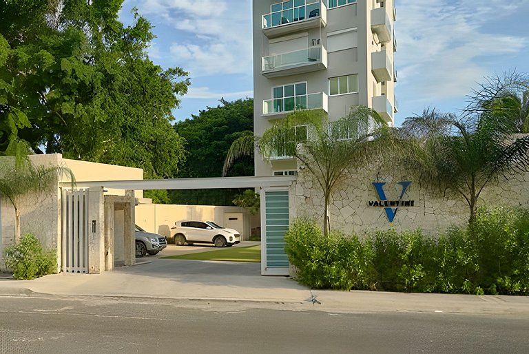 Caribbean Beachside Hidden Oasis Apartment.