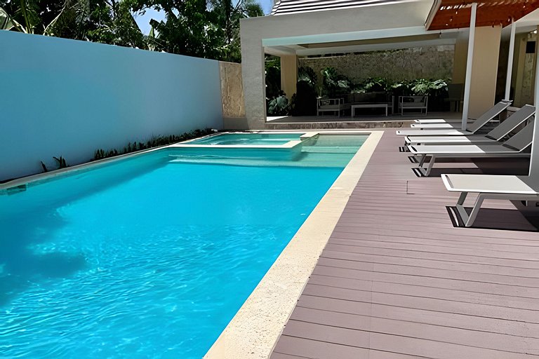 Caribbean Beachside Hidden Oasis Apartment.
