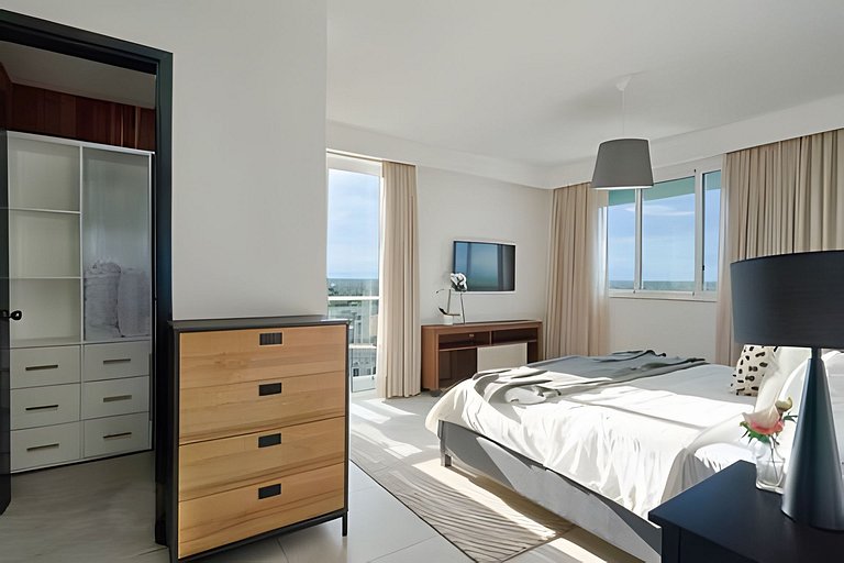 TV1-8B · Caribbean Beachside Dreamy Apartment