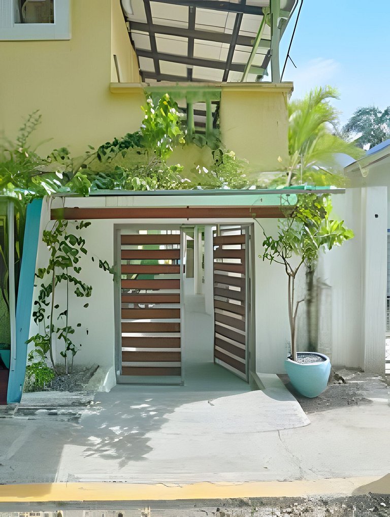 TV1-8B · Caribbean Beachside Dreamy Apartment