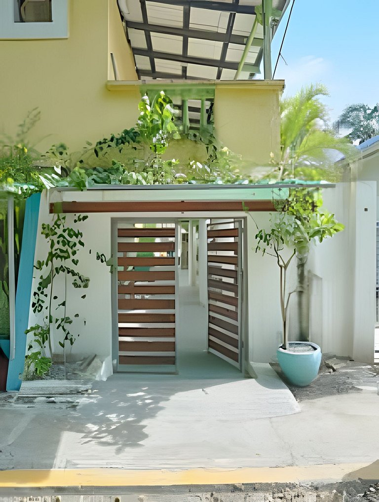 Caribbean Beachside Life