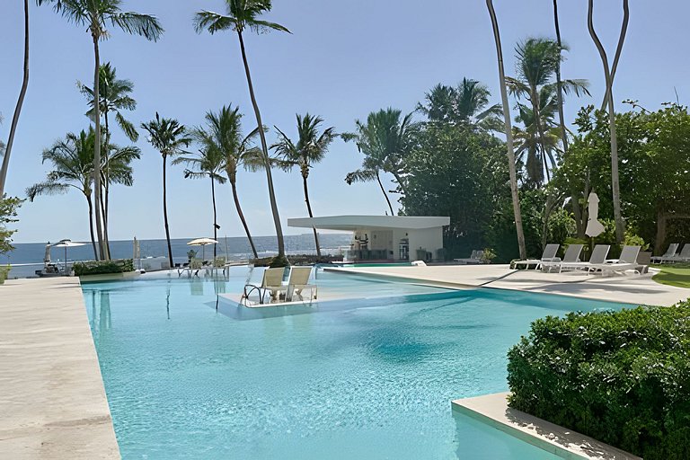 Caribbean Beachfront Suite
