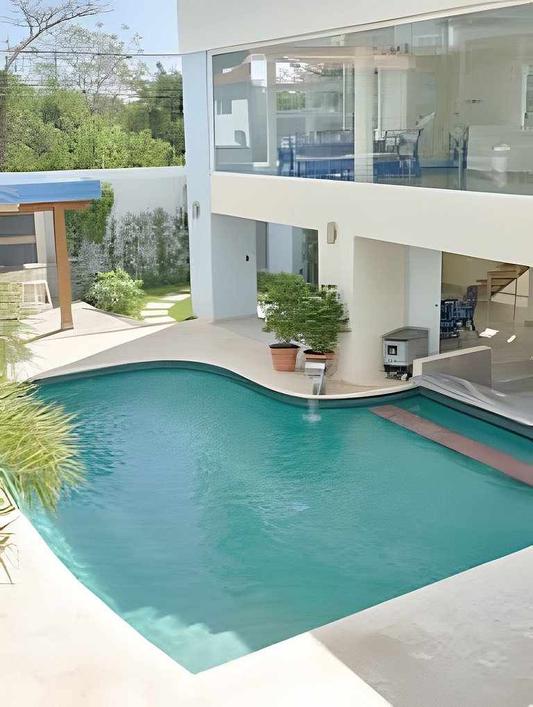 Caribbean Warmy Sand Apt. a Few steps