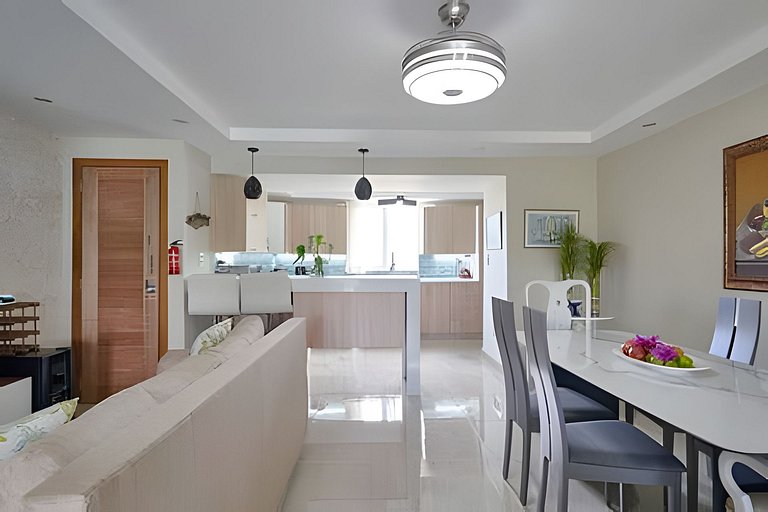 Caribbean Warmy Sand Apt. a Few steps