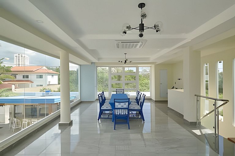 Caribbean Warmy Sand Apt. a Few steps
