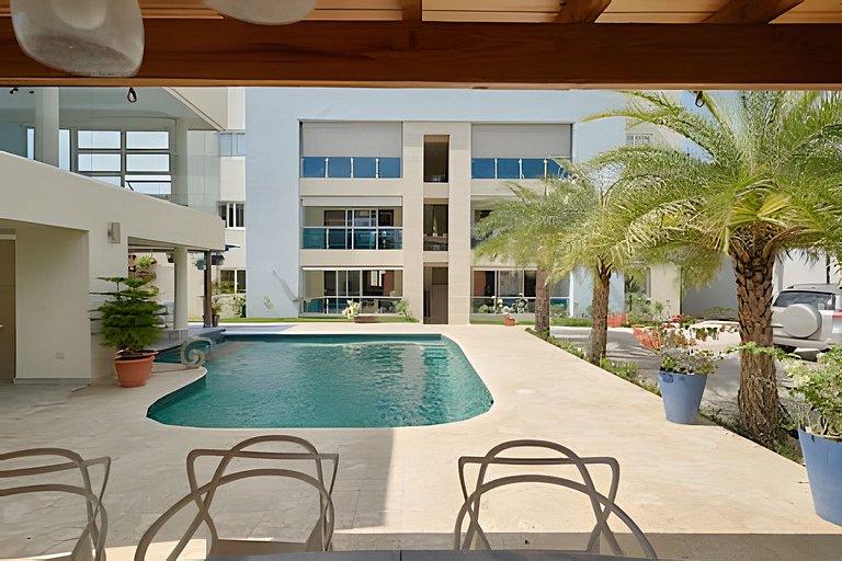 Caribbean Warmy Sand Apt. a Few steps