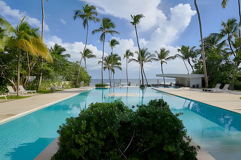 Caribbean Sea Panoramic View Suite on 17 Level