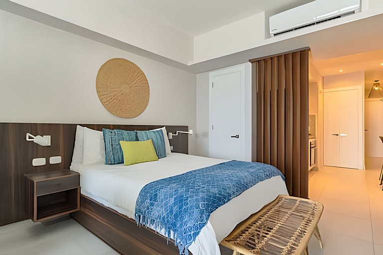 Caribbean Sea Panoramic View Suite on 17 Level