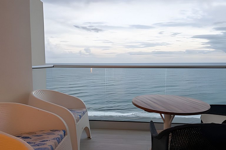 Caribbean Sea Panoramic View Suite on 17 Level