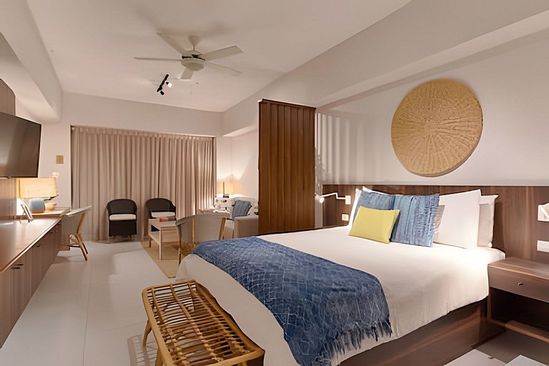 Caribbean Sea Panoramic View Suite on 17 Level