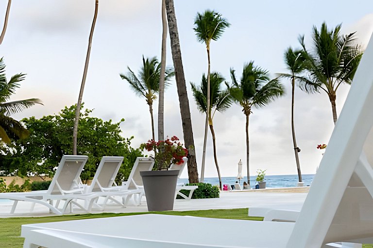 Caribbean Sea Panoramic View Suite on 17 Level