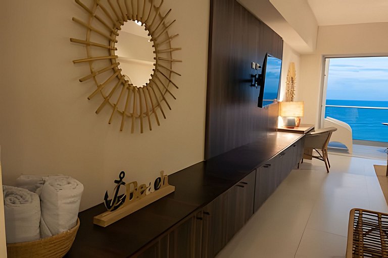 Caribbean Sea Panoramic View Suite on 17 Level