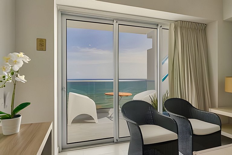 Caribbean Sea Panoramic View Suite on 17 Level