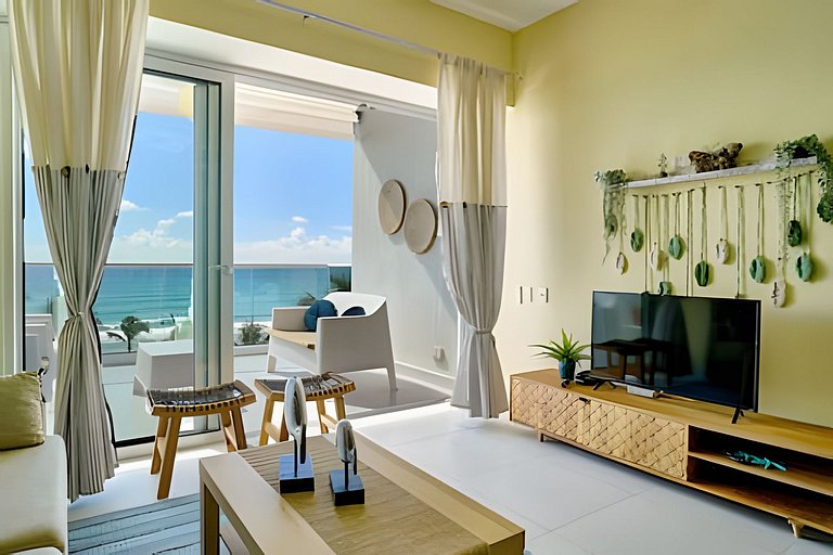 Caribbean Bechfront Family Apartment