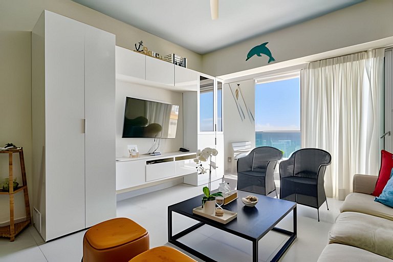 Caribbean Ocean View, Beachfront Apartment