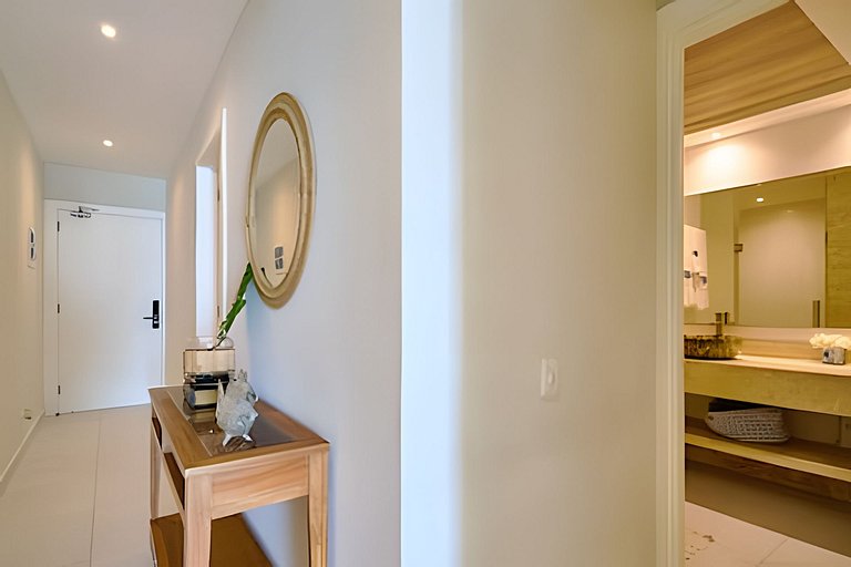Caribbean Ocean View, Beachfront Apartment
